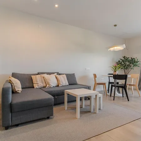 Loft The Pa By Paramount Holidays 아데제